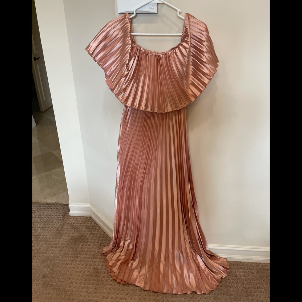 Women dress